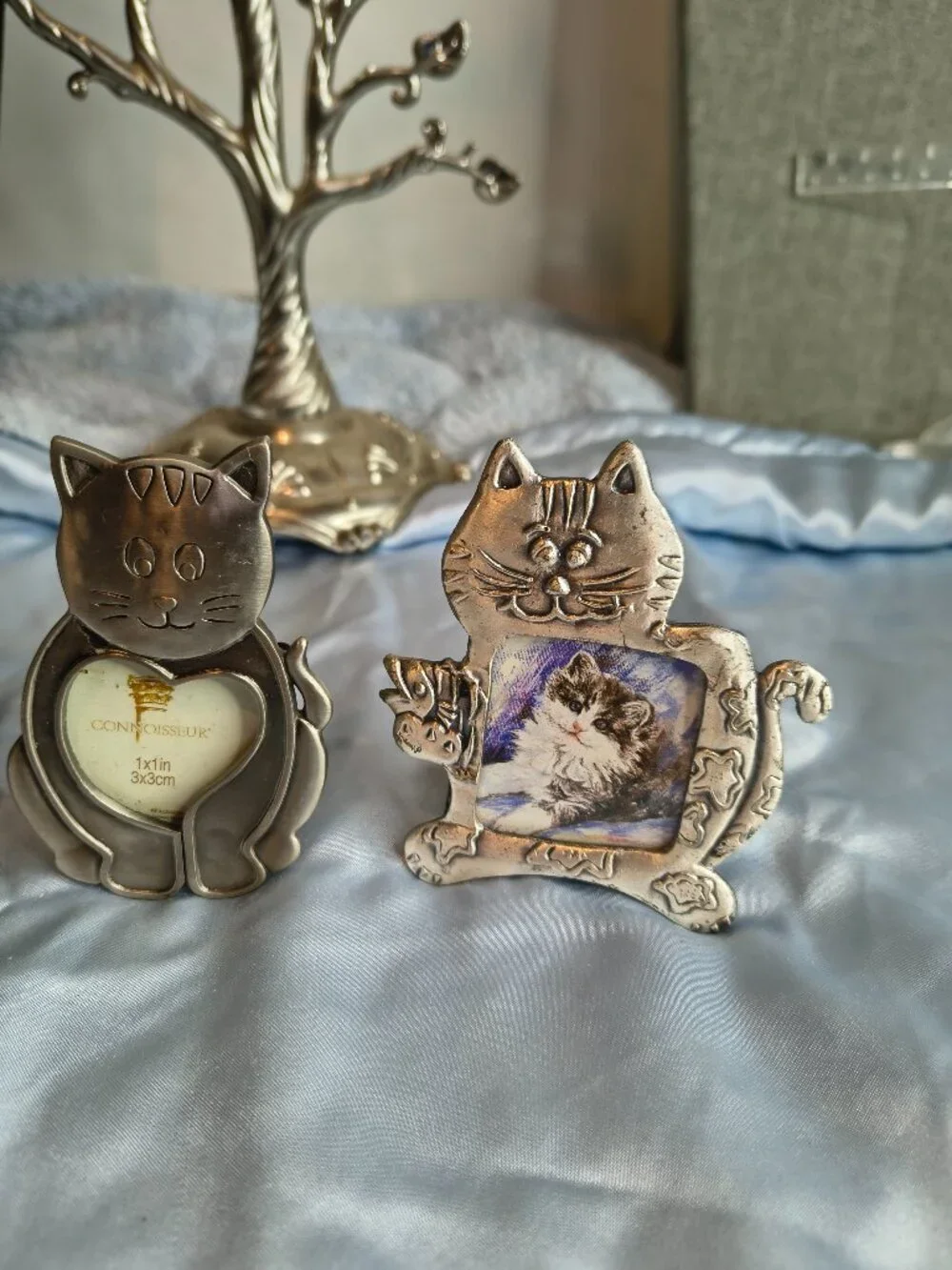 Set of 3 Silver Tone Cat Frames